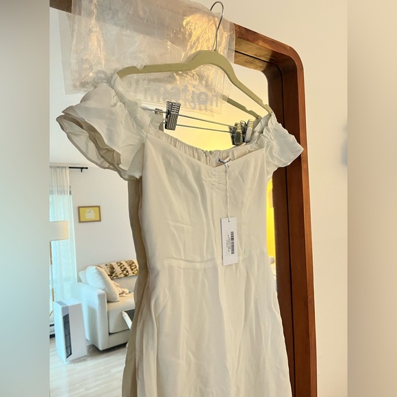 NWT Reformation Butterfly dress in ivory - Picture 4 of 4